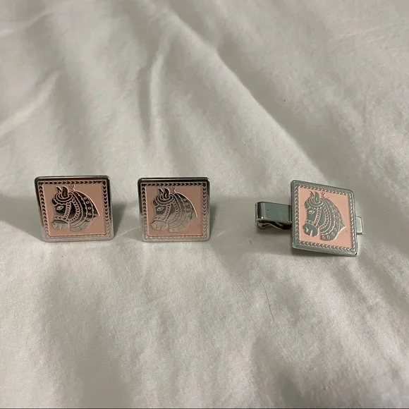Swank Pink Horse Mid Century Cuff Links & Tie Clip Set - Picture 8 of 8